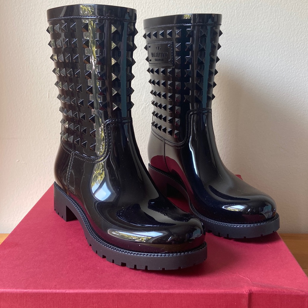 Valentino Garavani Rockstud Black Rain Boots Size 40